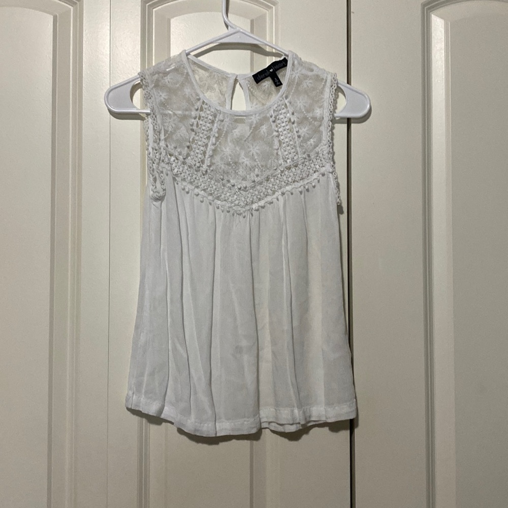 White lace white tank top